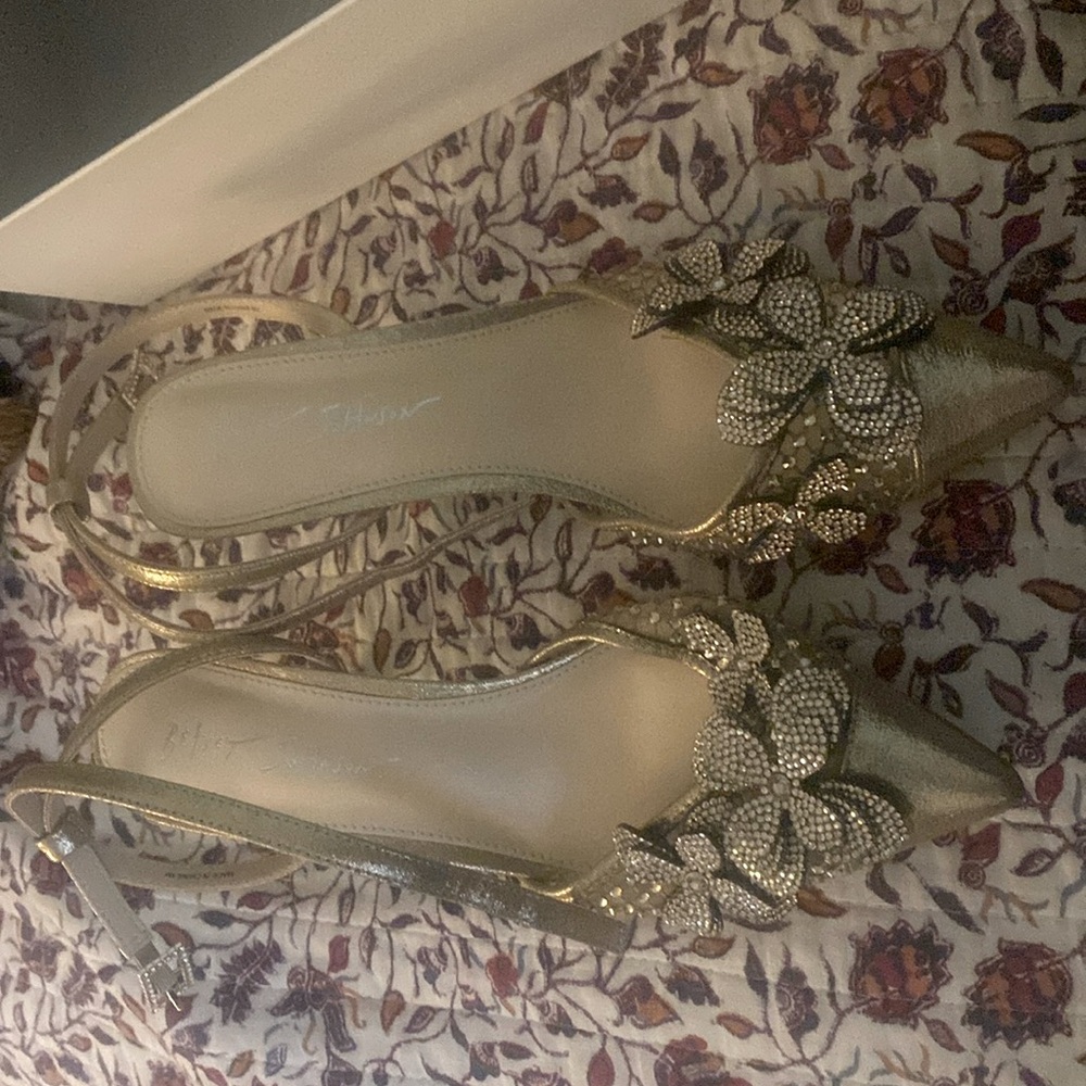 Betsey johnson gold heels